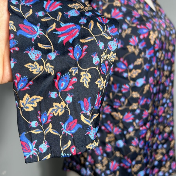 BANANA REPUBLIC Puff-Shoulder Blouse| BANANA REPUBLIC Puff-Shoulder Top XS - Picture 7 of 14